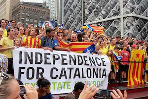 Holding_Hands_for_Catalan_Independence_NYC_2.jpg