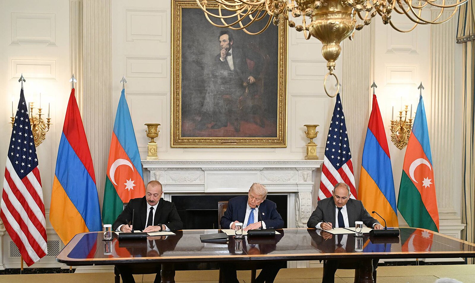 Joint Declaration signed on meeting between President of Azerbaijan and Prime Minister of Armenia held in Washington
