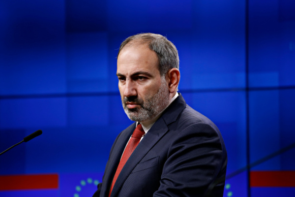 Pashinyan large